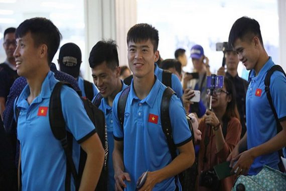 Hé lộ nguyên nhân Messi Lào không được thi đấu