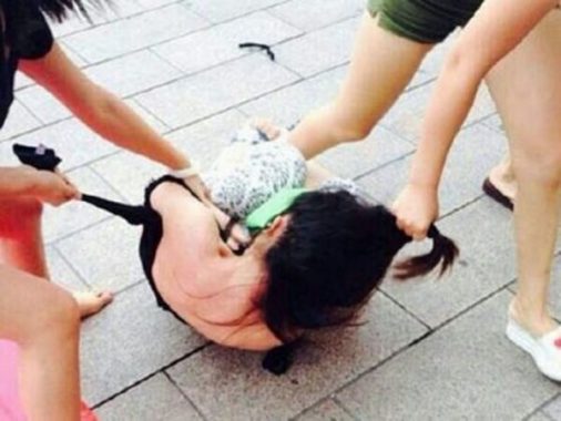 Điềm báo giấc mơ thấy đánh ghen? Đánh con gì dễ trúng