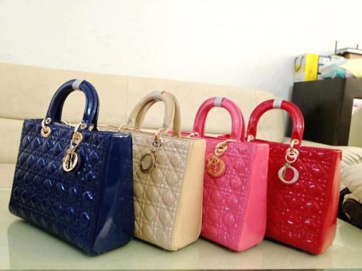 Giải mã giấc mơ thấy túi xách điềm báo gì, đánh con số nào