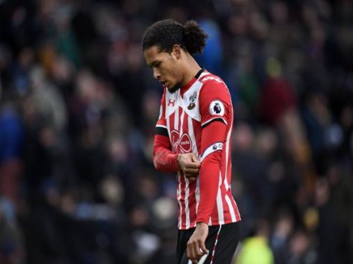 Tin bóng đá thế giới 19/10: Liverpool mất Van Dijk dài hạn
