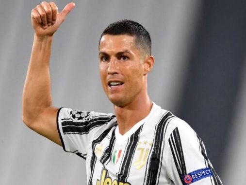 Tin bóng đá trưa 10/11: Sôi sục Juventus có thể bán Ronaldo