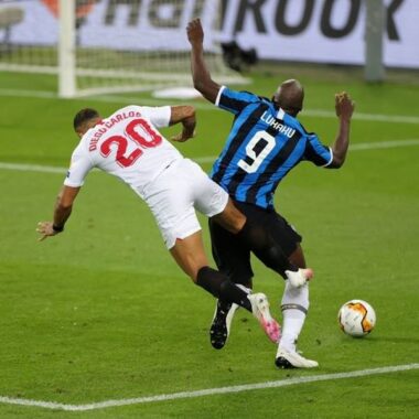 Tin thể thao 11/1: Lukaku lại tấu hài trong trận đấu gặp AS Roma