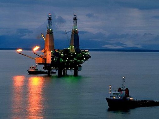 Nằm mơ thấy dầu hỏa đánh xổ số con gì may mắn