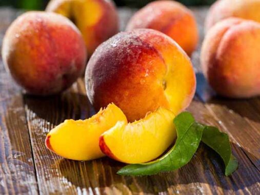 Mơ thấy quả đào điềm báo lành hay dữ? Đánh con gì chính xác?