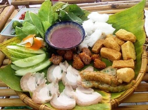 Bún đậu mắm tôm bao nhiêu calo? Ăn có béo hay mập không?