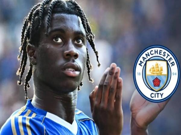 Man City dẫn đầu cuộc đua chiêu mộ sao trẻ Jeremy Monga của Leicester City