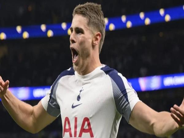 Chuyển nhượng Tottenham: Đàm phán giữ Van de Ven