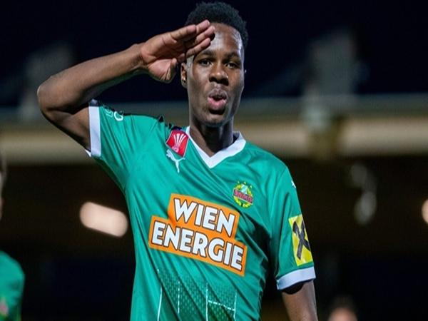 Chelsea và Juventus cũng tham gia cuộc đua