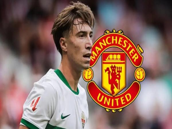 Manchester United hướng tới cuộc cải tổ đội hình