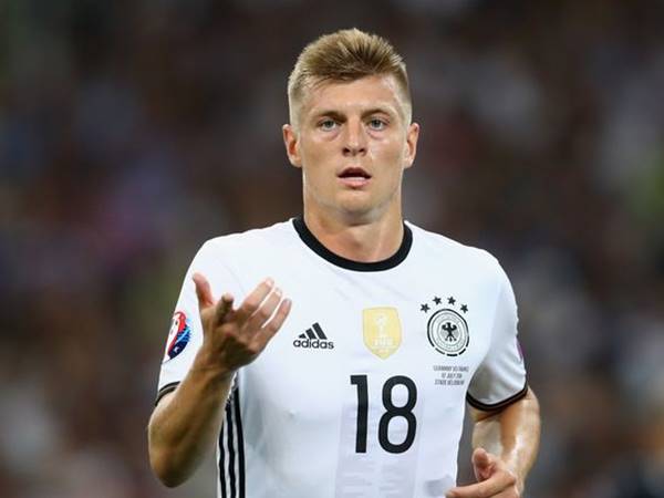 Số áo Toni Kroos tại đội tuyển quốc gia Đức